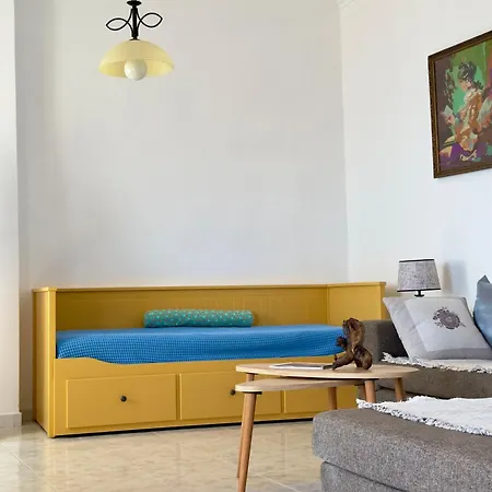 Maya Mallis Apartment *