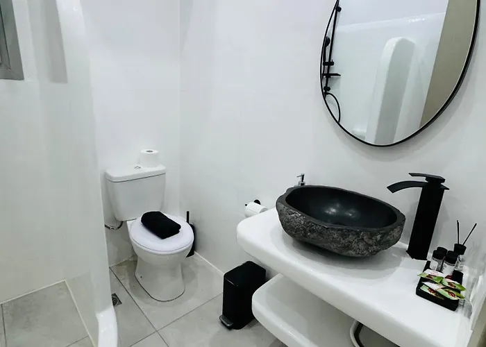 Maya Mallis Lejlighed